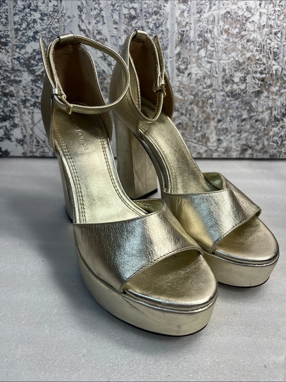 Tory Burch Metallic Gold Platform Sandals w/a Chunky Block Heel
